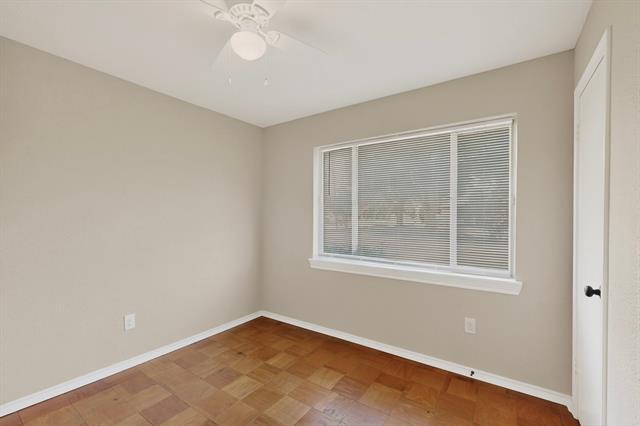 Building Photo - 2506 Hillsboro Ave