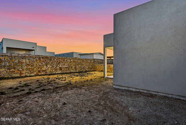 Building Photo - 13808 Paseo Sereno Dr