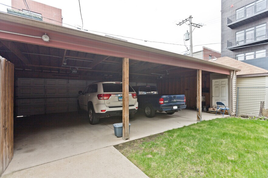 Building Photo - 2414 W Moffat St