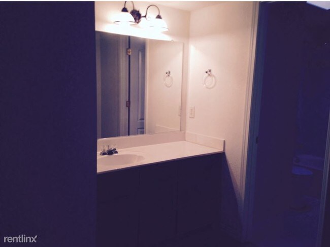 Building Photo - 4 br, 2.5 bath House - 1316 Olga Mapula Dr