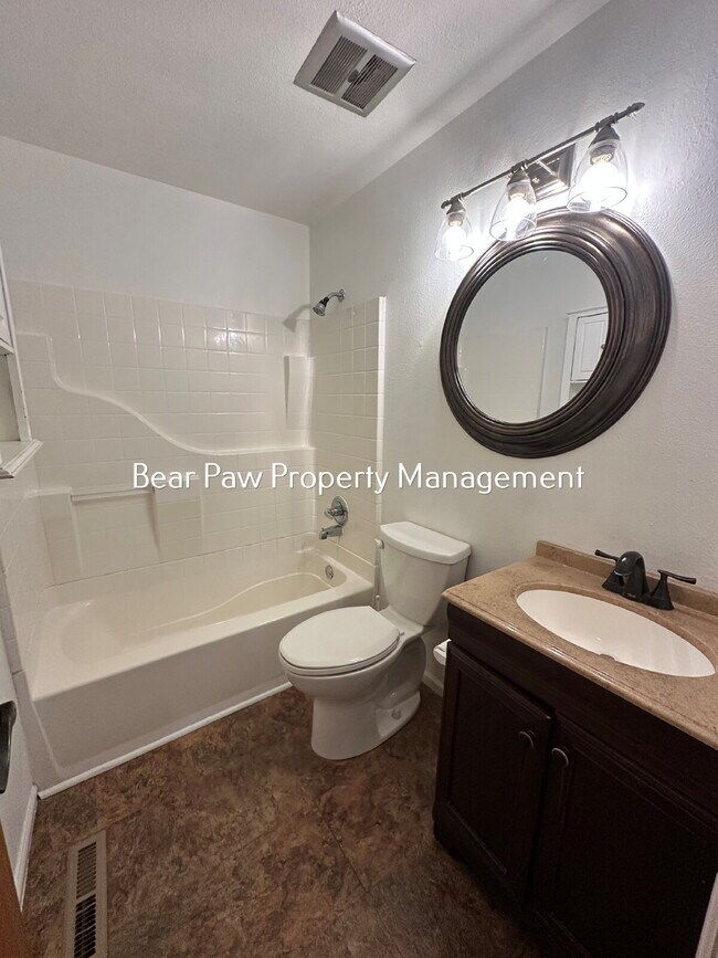 Building Photo - Spacious 5-Bedroom Retreat in Golden, CO