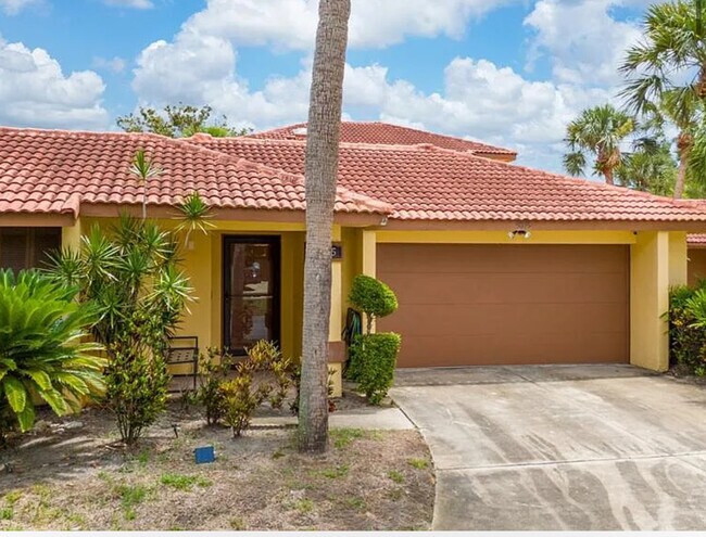 Building Photo - 5015 Nassau Cir