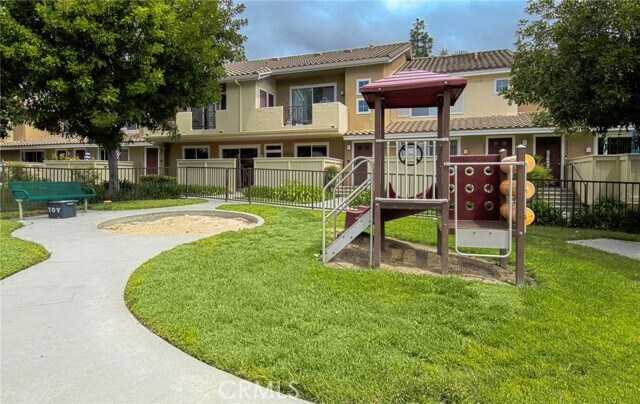 Building Photo - 19646 Orviento Dr