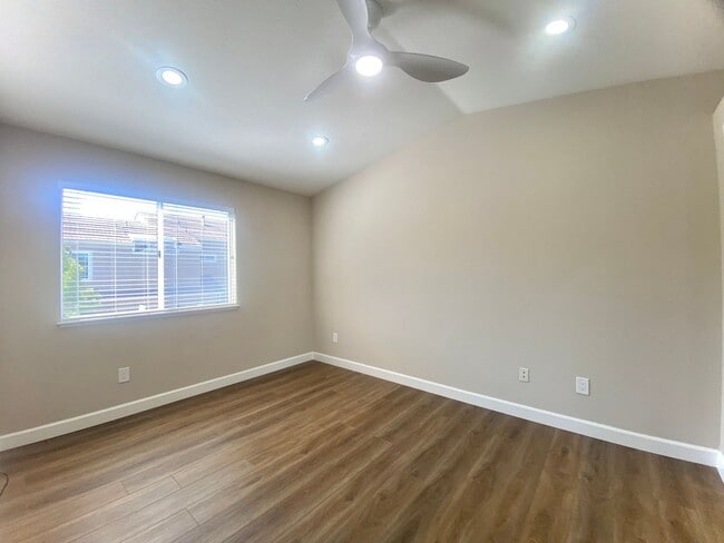 Building Photo - Gorgeous 4-bedroom Ardenwood Home for rent...