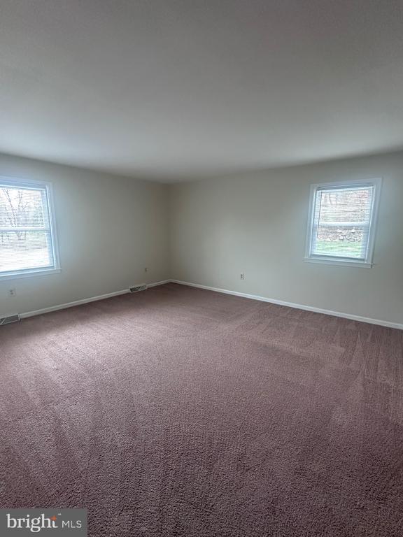 Building Photo - 28 Winard Cir