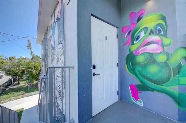 Building Photo - 346 NW 35th St