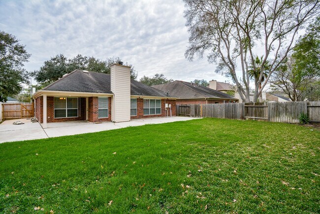 Building Photo - 1319 Irish Mist Ct