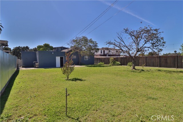 Building Photo - 341 W 124th St