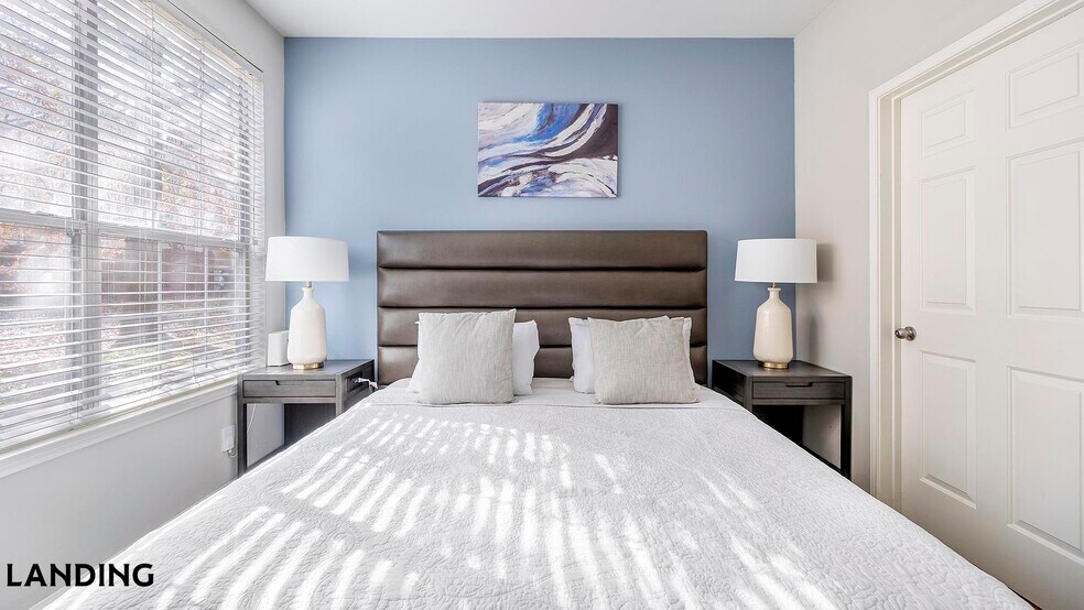 Building Photo - 261 Veterans Pkwy