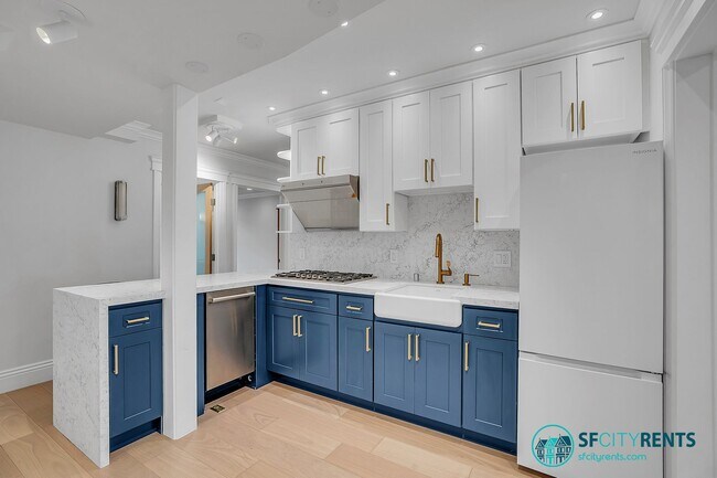 Building Photo - Diamond Heights/Noe Valley: Single Family Home w/ Guest Suite, Yard, Garage & EV Charger