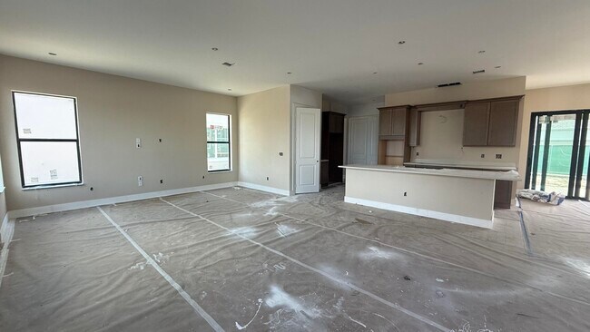 Building Photo - 10910 SW Pioneer Pkwy