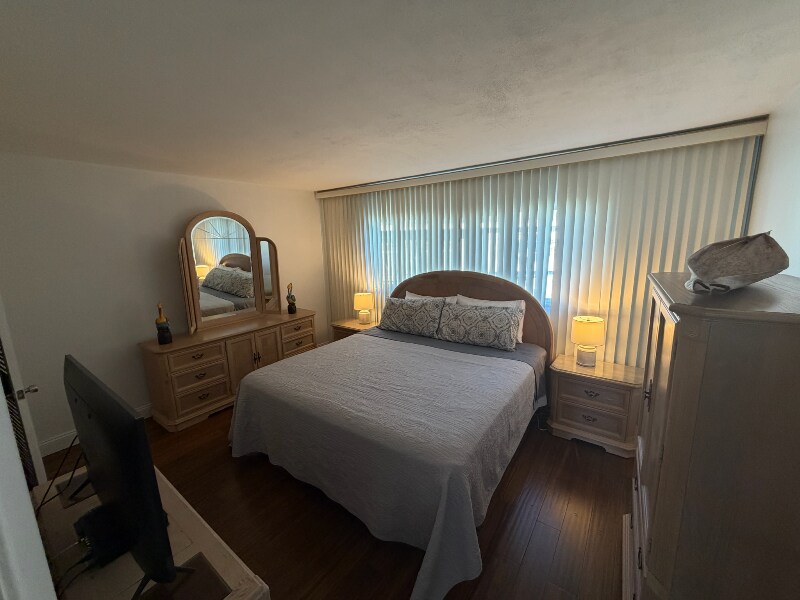 Building Photo - 6161 Gulf Winds Dr