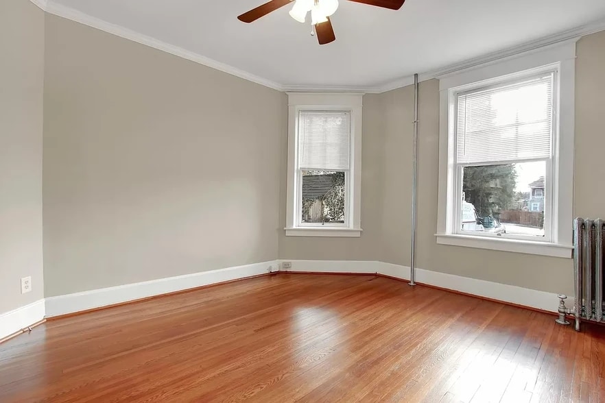 Building Photo - 804 Oak Hill Ave