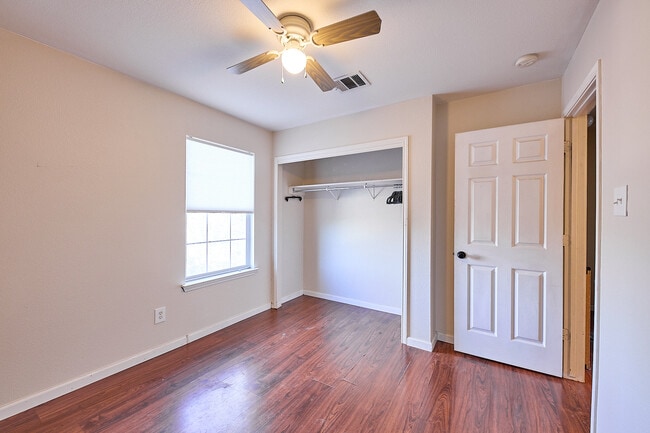 Building Photo - 7205 Alegre Pass