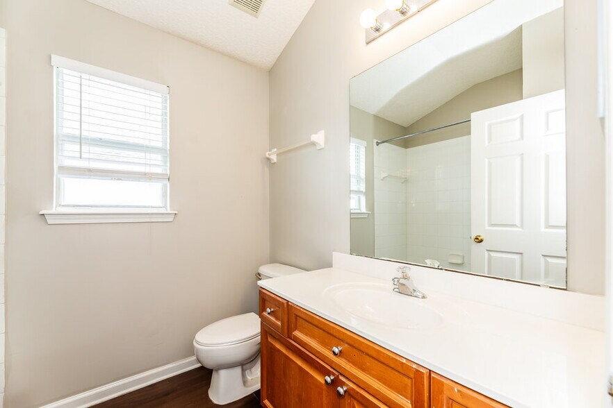 Building Photo - 233 Bell Branch Ln