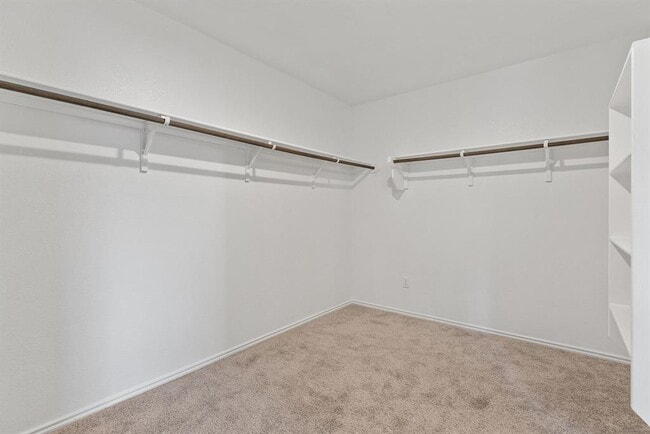 Building Photo - 905 Duskywing Wy