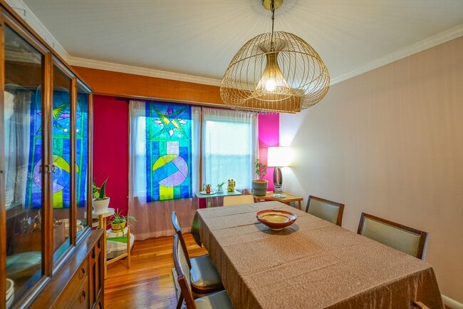 Building Photo - 50 Eden Pl