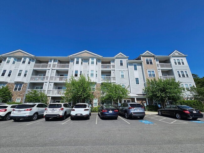Building Photo - 130 Trotter Rd