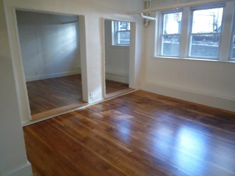 Building Photo - 8 Vinal St