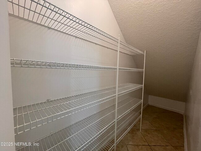 Building Photo - 1804 Sea Pines Ln