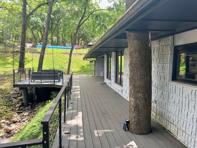 Building Photo - Newly Renovated, 3-Bed Home in South Tulsa