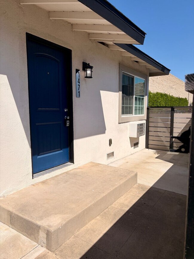 Building Photo - Remodeled 1 Bedroom Unit in Orange