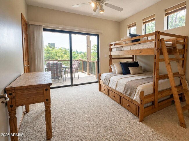 Building Photo - 805 N Grapevine Cir