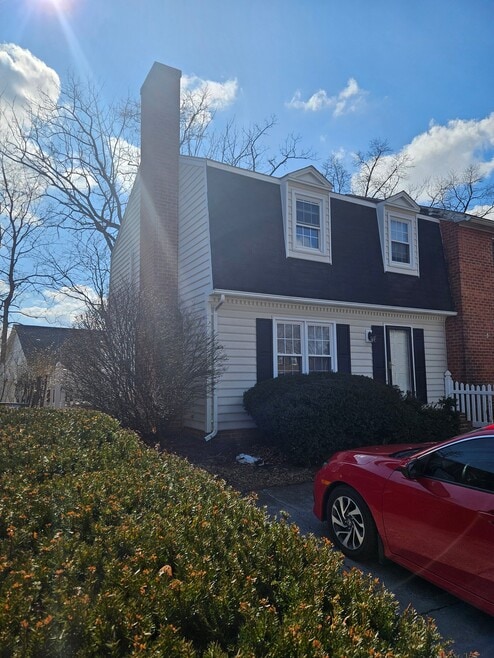 Building Photo - 813 Appleseed Ct