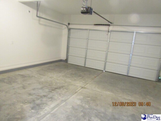 Building Photo - 1331 State Rd S-21-760