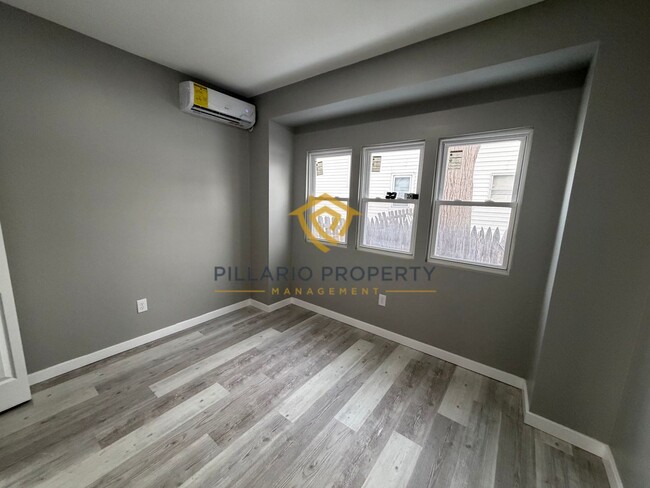 Building Photo - Renovated 3-Bedroom Near State Fairgrounds, Available NOW!