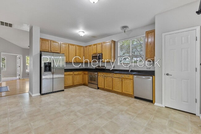 Building Photo - 18647 E Vassar Dr