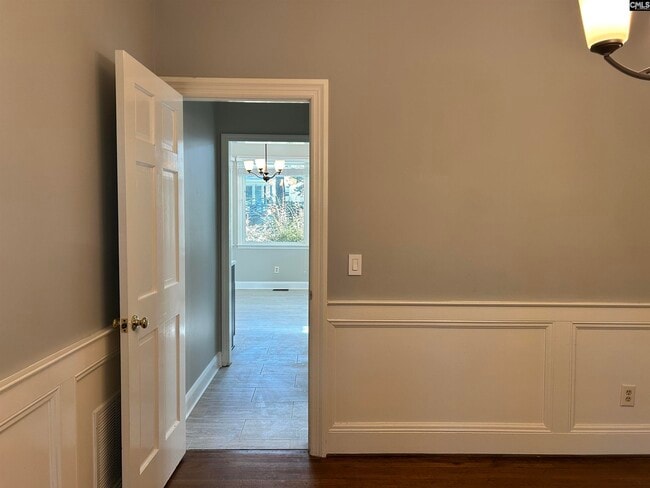 Building Photo - 305 Dean Hall Ln