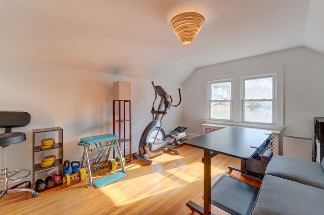 Building Photo - 59 Morris St