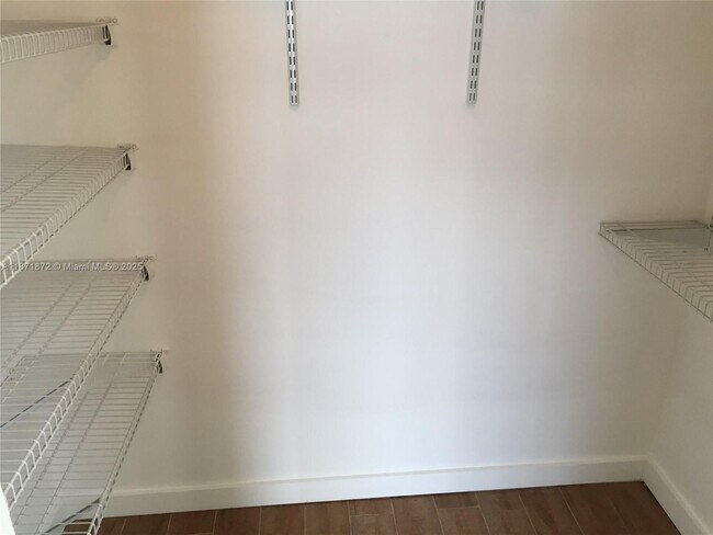 Building Photo - 3410 Coral Wy