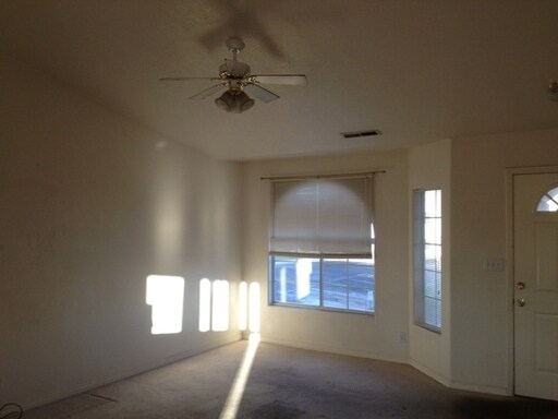 Building Photo - 1122 E 300 S