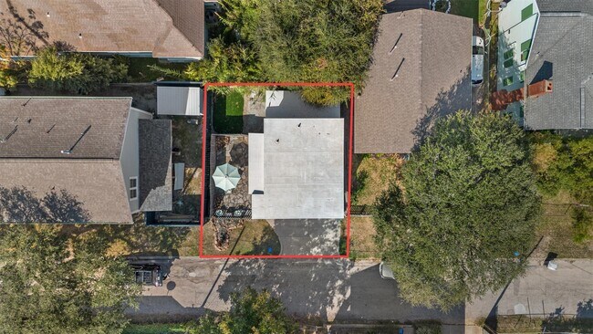 Building Photo - 3218 Ave Q 1/2