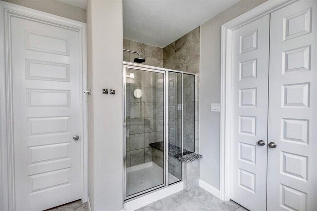 Building Photo - 4107 Willow Wind Ct