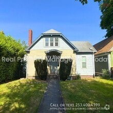 Building Photo - 703 S. Ainsworth-D
