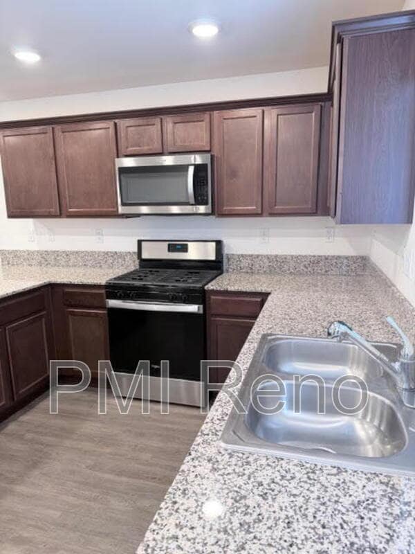 Building Photo - 645 McGill Dr