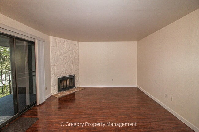 Building Photo - 12029 100th Ave NE