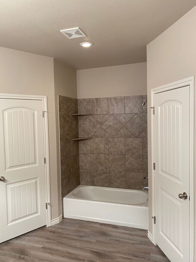 Building Photo - Beautiful Brand New Tim Roten Custom Brick...