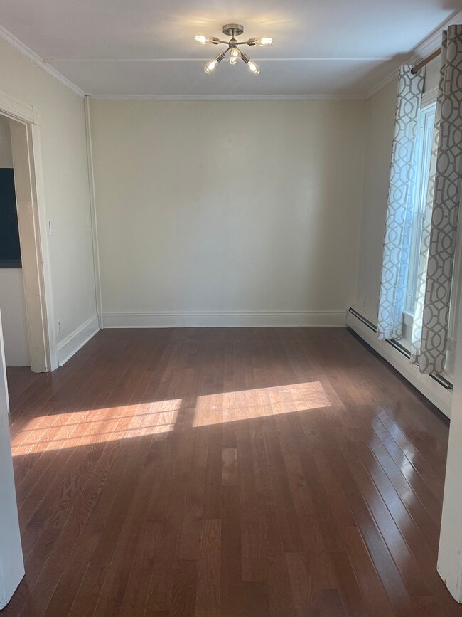 Building Photo - 14 Tyler St