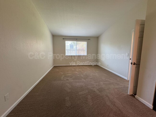 Building Photo - 1663 Calle Ranchero Dr