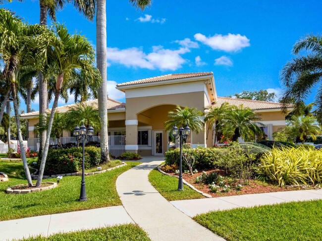 Building Photo - 12807 Hampton Lakes Cir