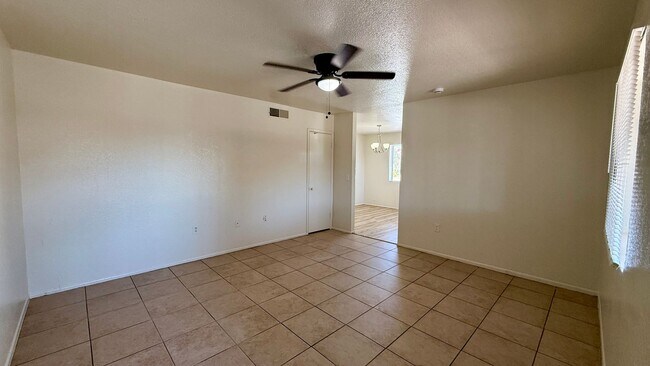 Building Photo - 3128 E Cicero St