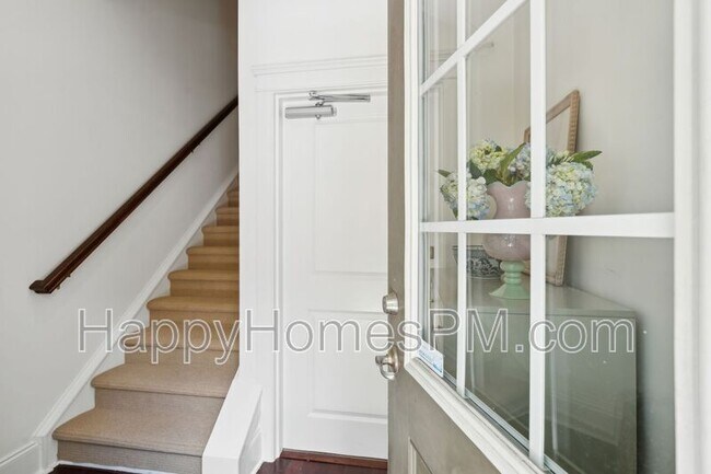 Building Photo - 728 S Shelmore Blvd