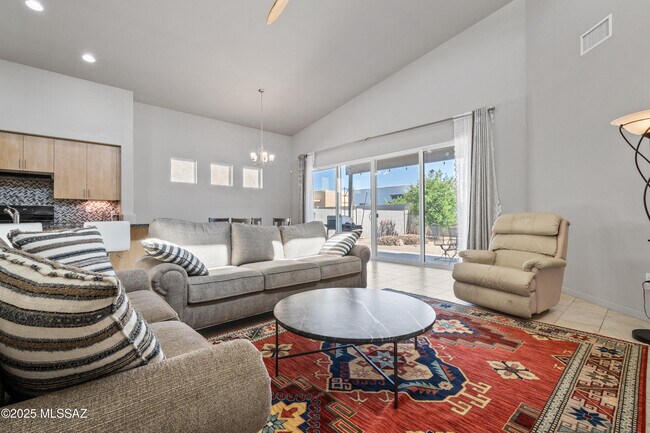 Building Photo - 7526 E Chalkboard Ct