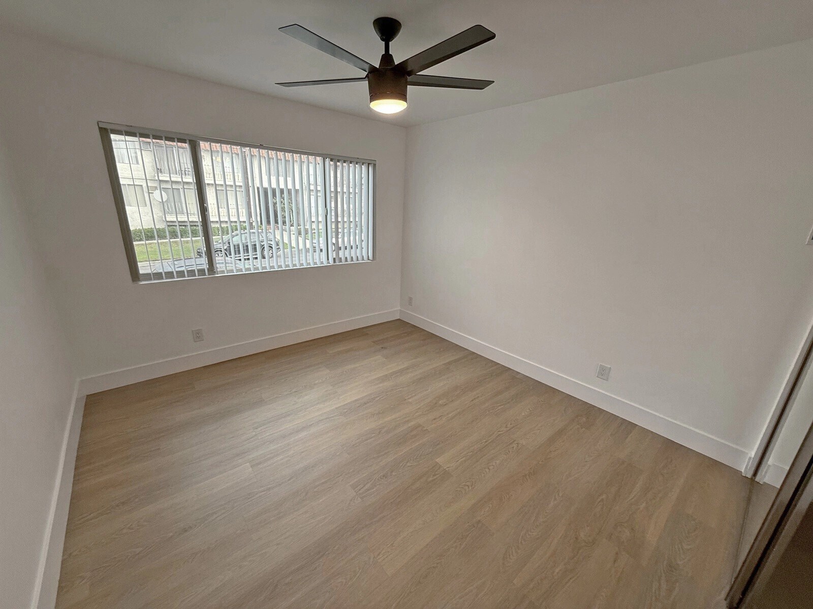 Building Photo - 11070 Rose Ave