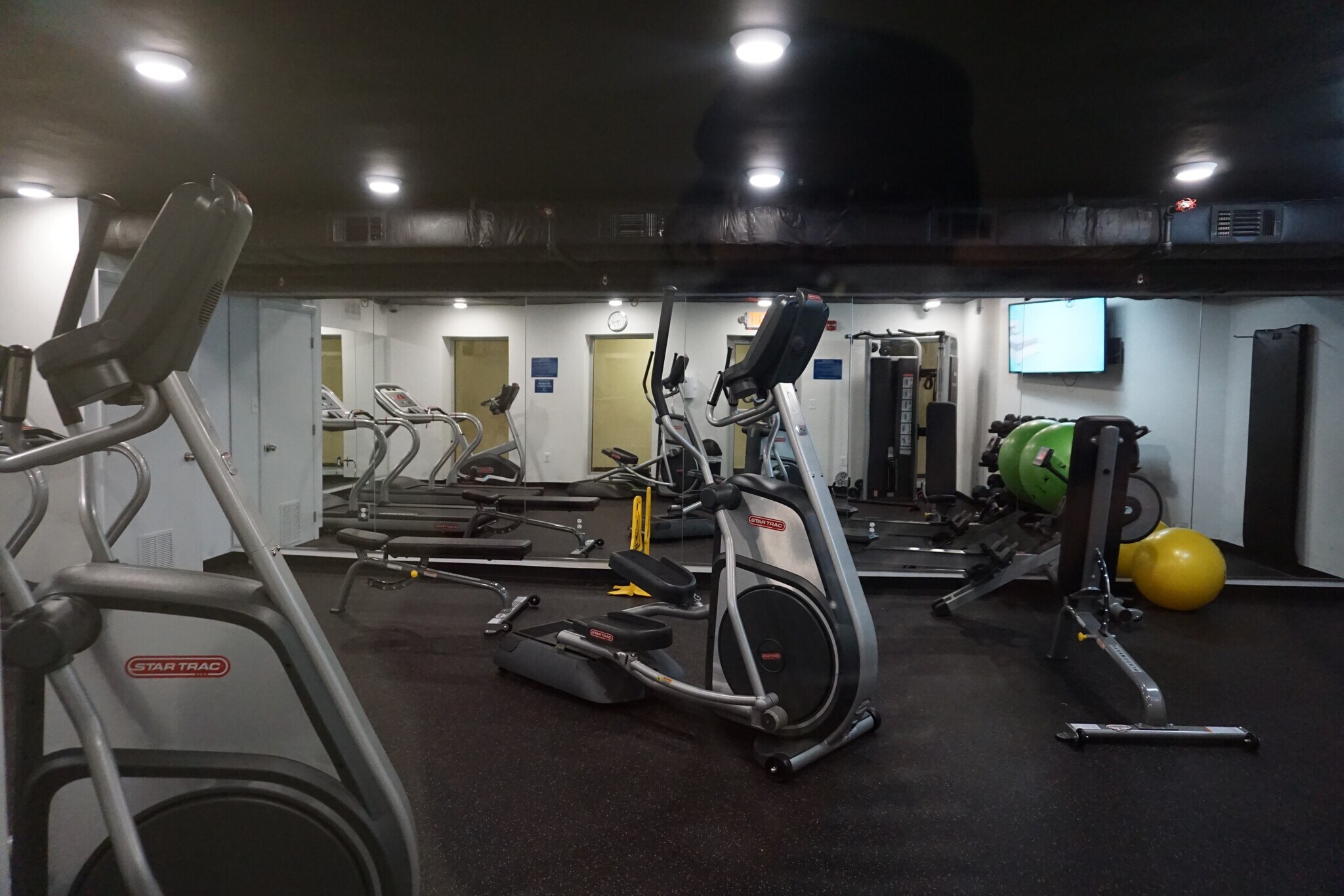 Building Photo - 4330 Hartwick road