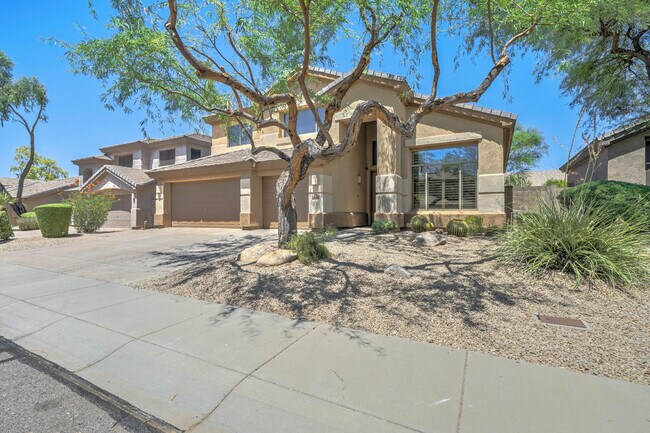 Building Photo - 6410 E Carolina Dr